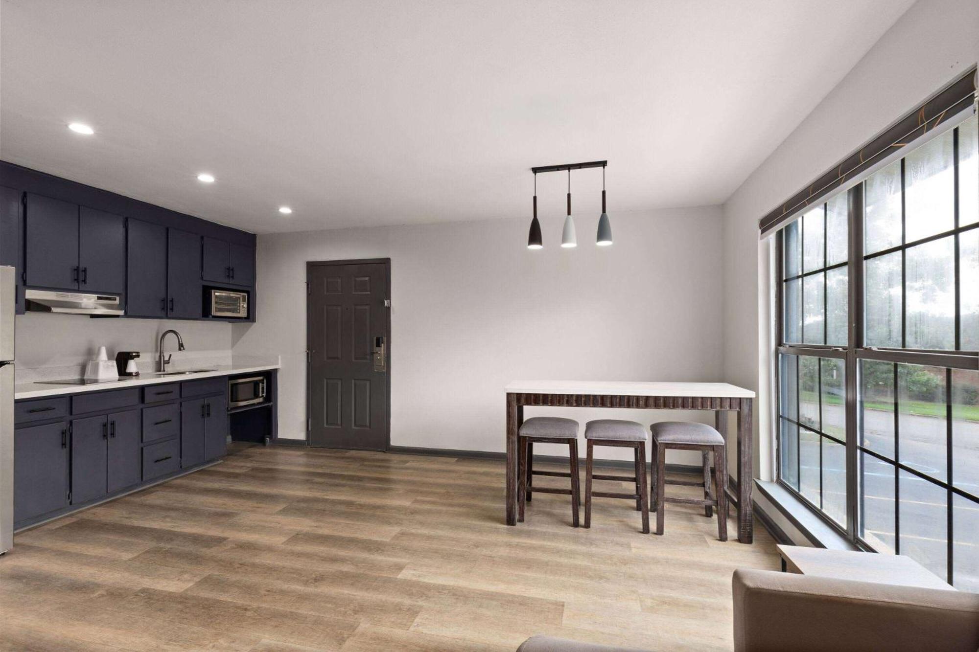 Ramada By Wyndham Studio Suites Dothan Ngoại thất bức ảnh